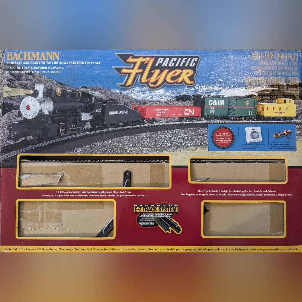 Bachmann Pacific Flyer Train Set